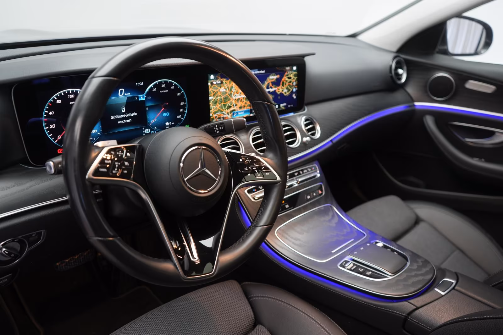 (B-664) Mercedes-Benz(Hybrid) E 300 E T 9G-Tronic Leder/Temp/Kamera/Pano/A - Image 8