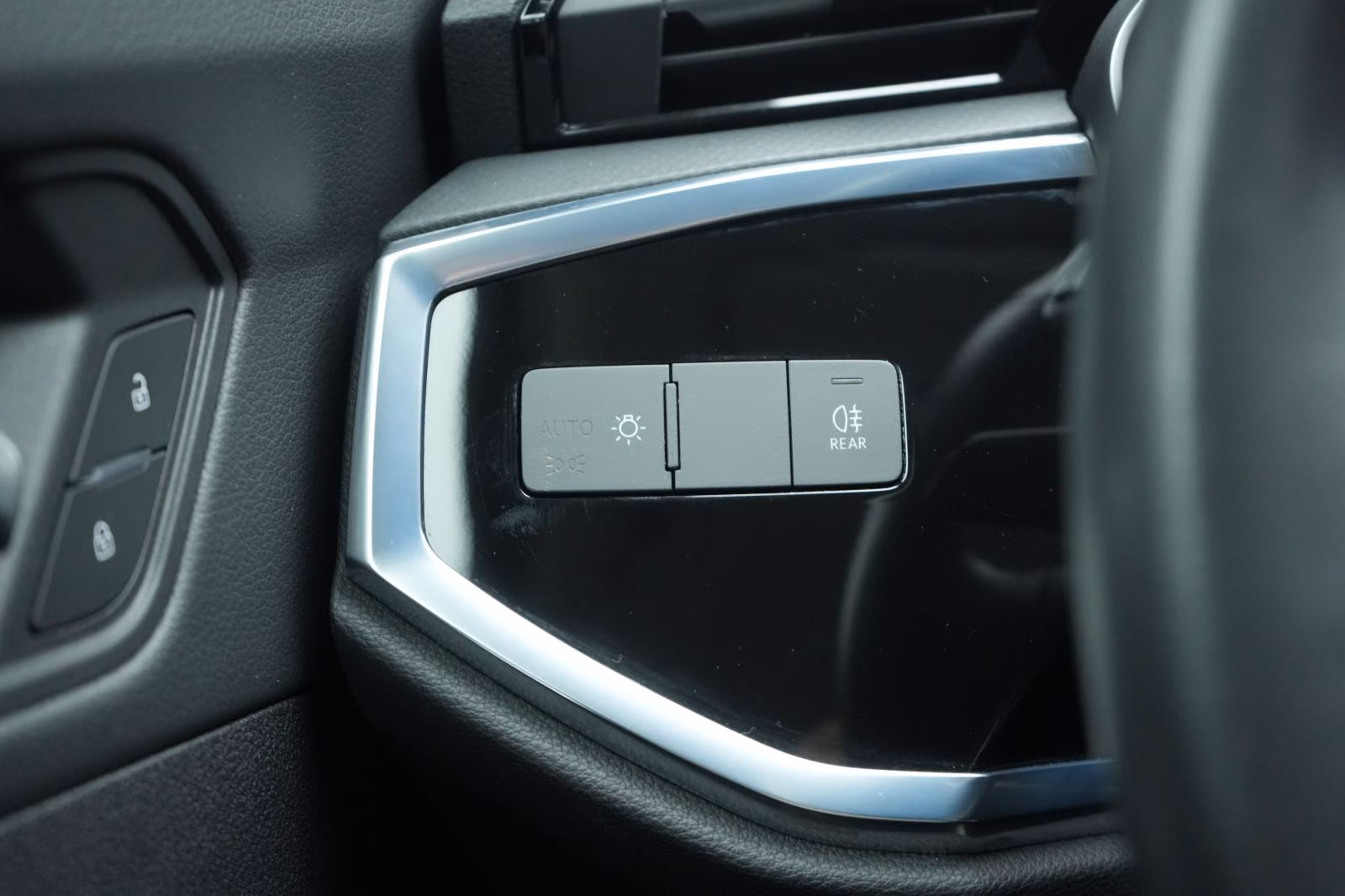 (B-645) Audi Q3 35 TFSI S tronic advanced CarPlay/Temp/Virtua - Image 12