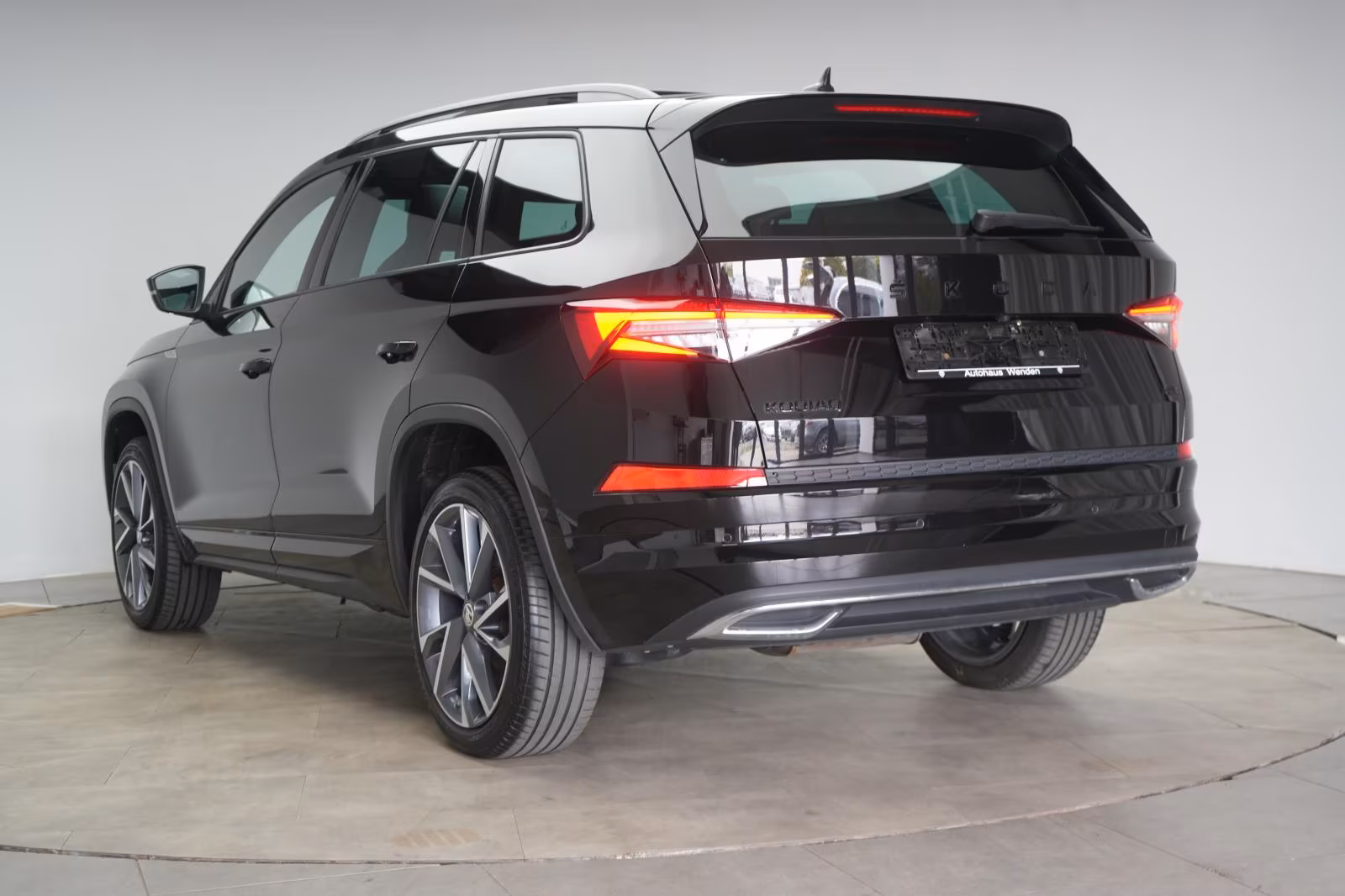 (B-616) Skoda Kodiaq 2.0 TDI 4x4 DSG Sportline Leder/ACC/Kamer - Image 4