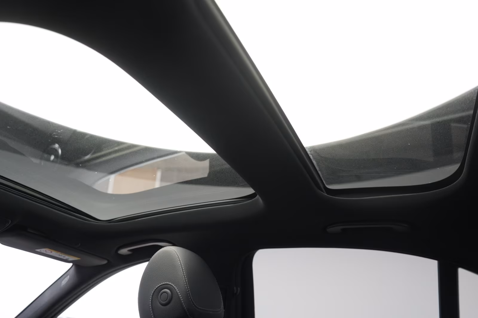 (B-355) Mercedes-Benz(Hybrid) E 300 de 9G-Tronic AMG Distronic/Kamera/Pano/L - Image 12