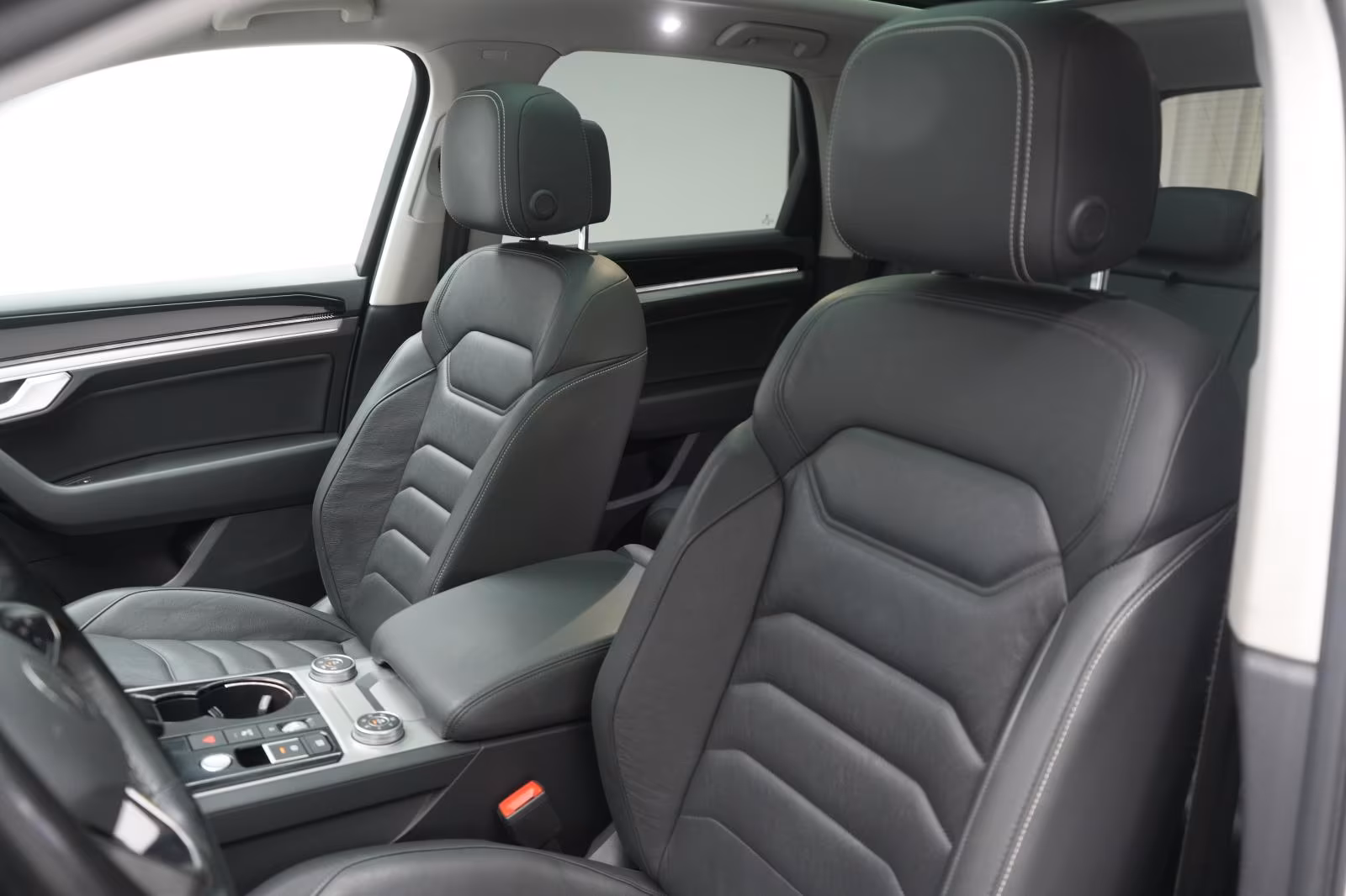 (B-385) Volkswagen Touareg 3.0 V6 TDI 4Motion R line Leder/ACC/Kame - Image 7