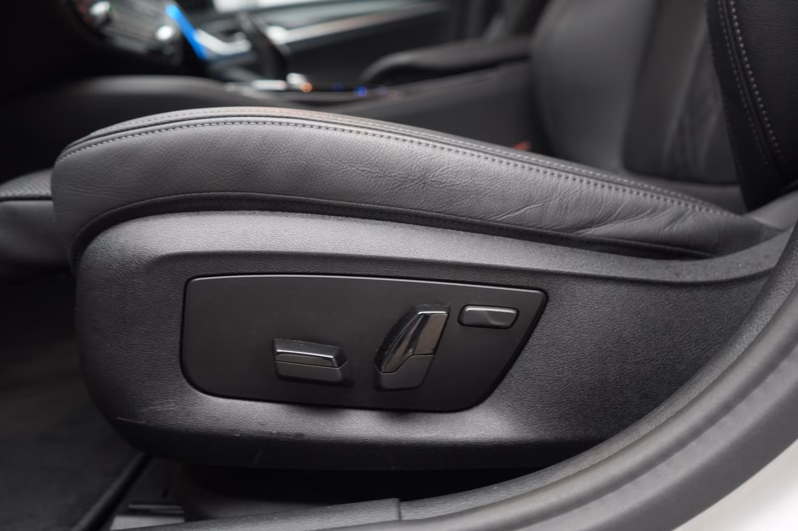 (B-456) BMW(Hybrid) 530 e xDrive Touring M Sport Leder/ACC/Kamera/Vi - Image 13