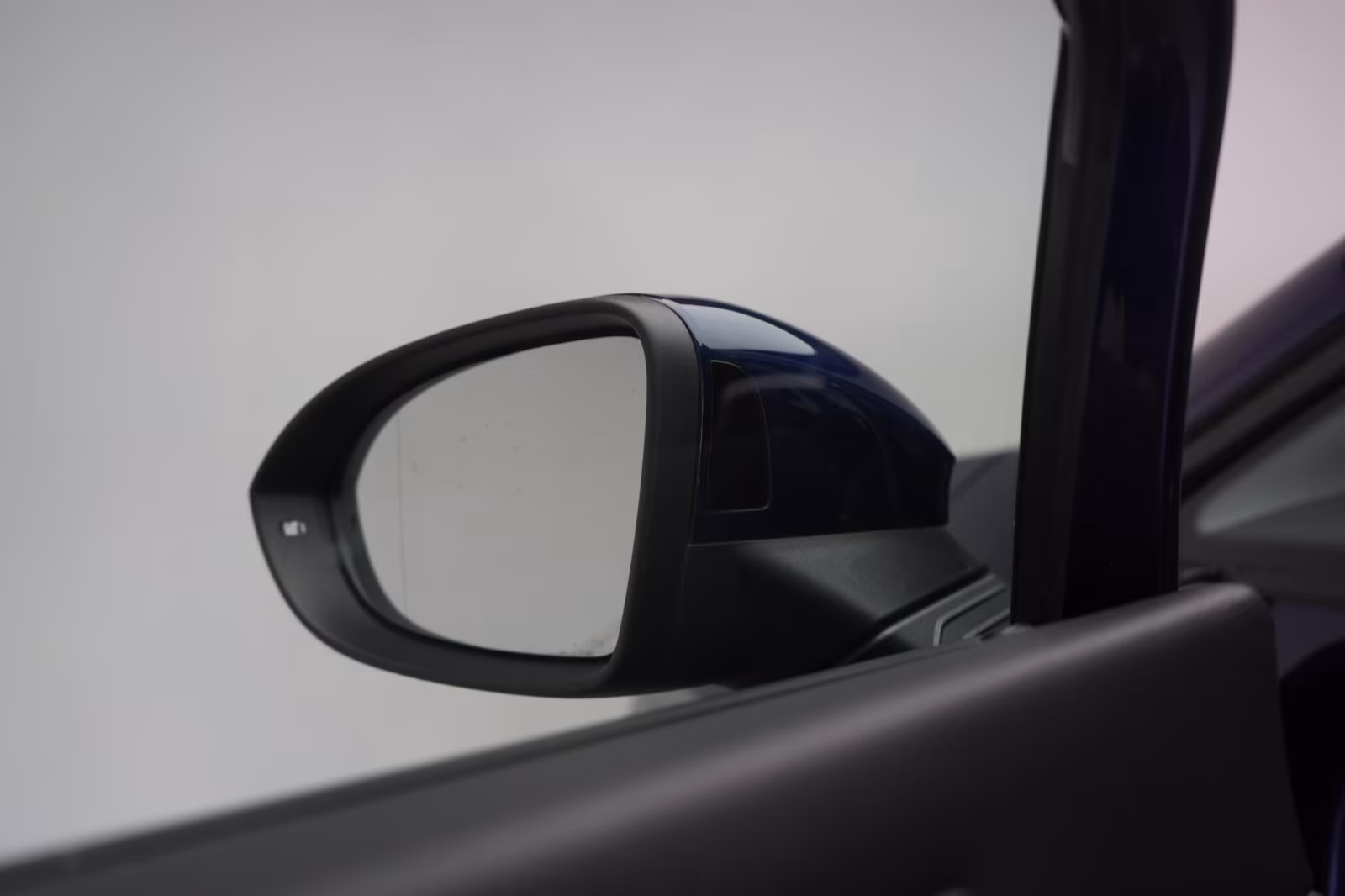 (B-323) Volkswagen Golf 1.5 eTSI DSG Life ACC/Kamera/Virtual/Lane/S - Image 23