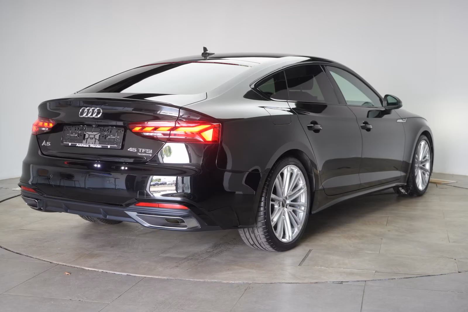 (B-532) Audi A5 45 TFSI quattro S line Leder/ACC/Kamera/Matri - Image 5