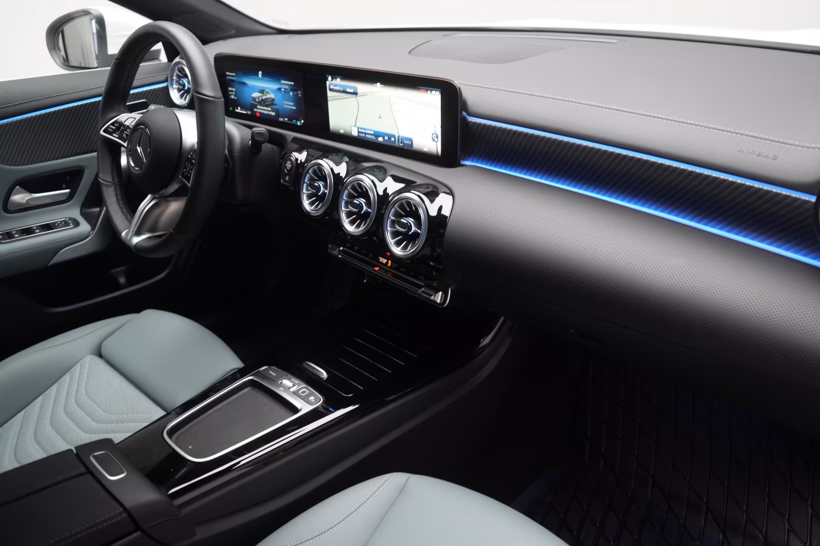 (B-665) Mercedes-Benz CLA 200 7G-DCT Progressive Line Advanced Distr - Image 10