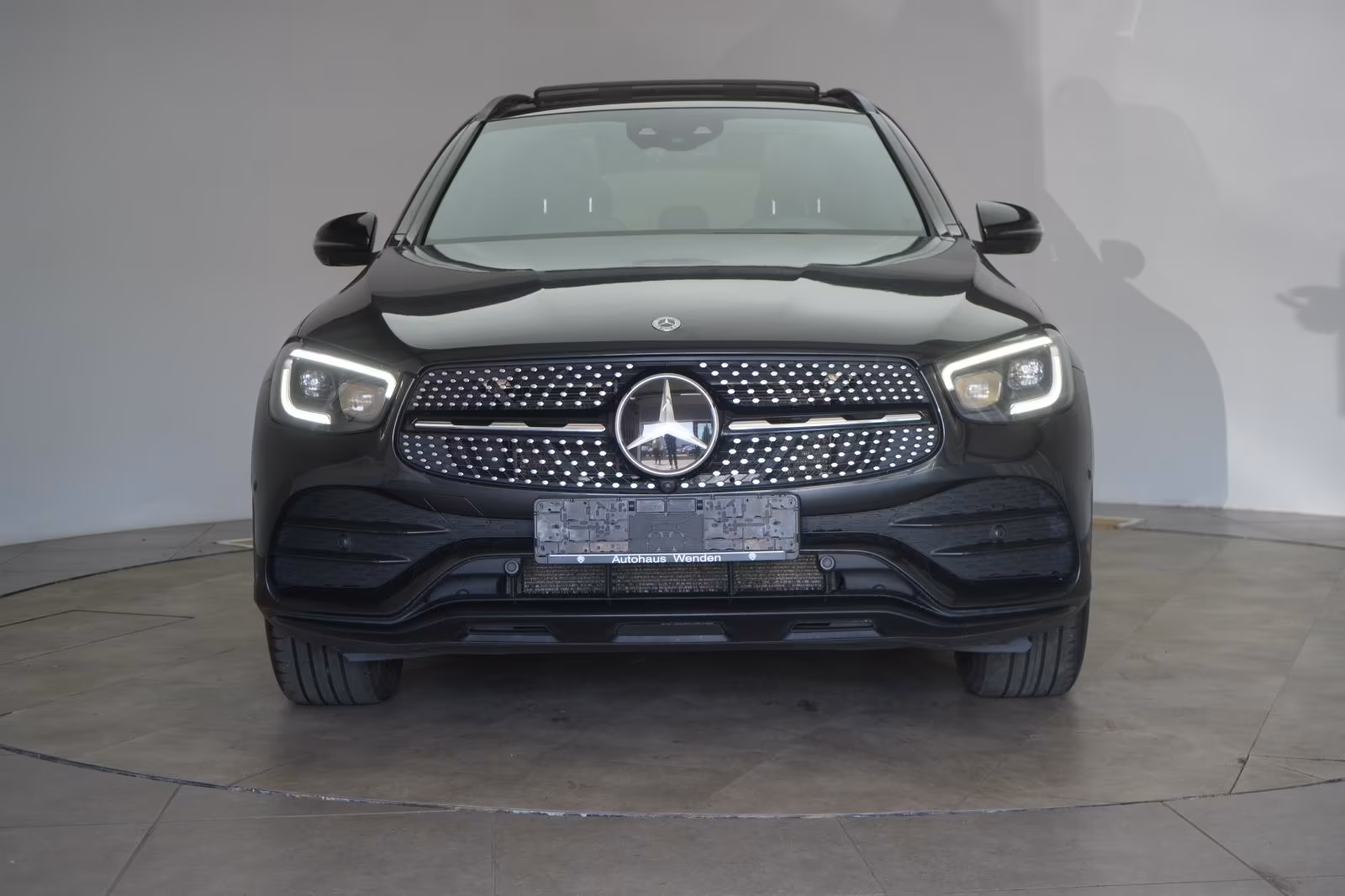 (B-423) Mercedes-Benz GLC 300 d 4Matic 9G-Tronic AMG Leder/Distronic/P - Image 2