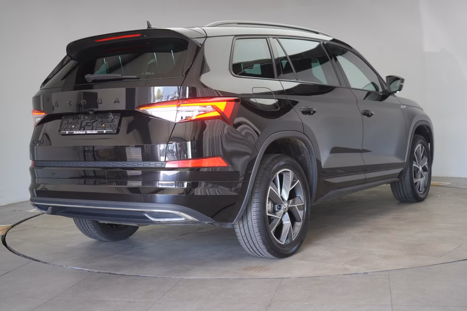 (B-380) Skoda Kodiaq(7 ghế) 2.0 TDI DSG Sportline ACC/Kamera/Virtual/ - Image 5