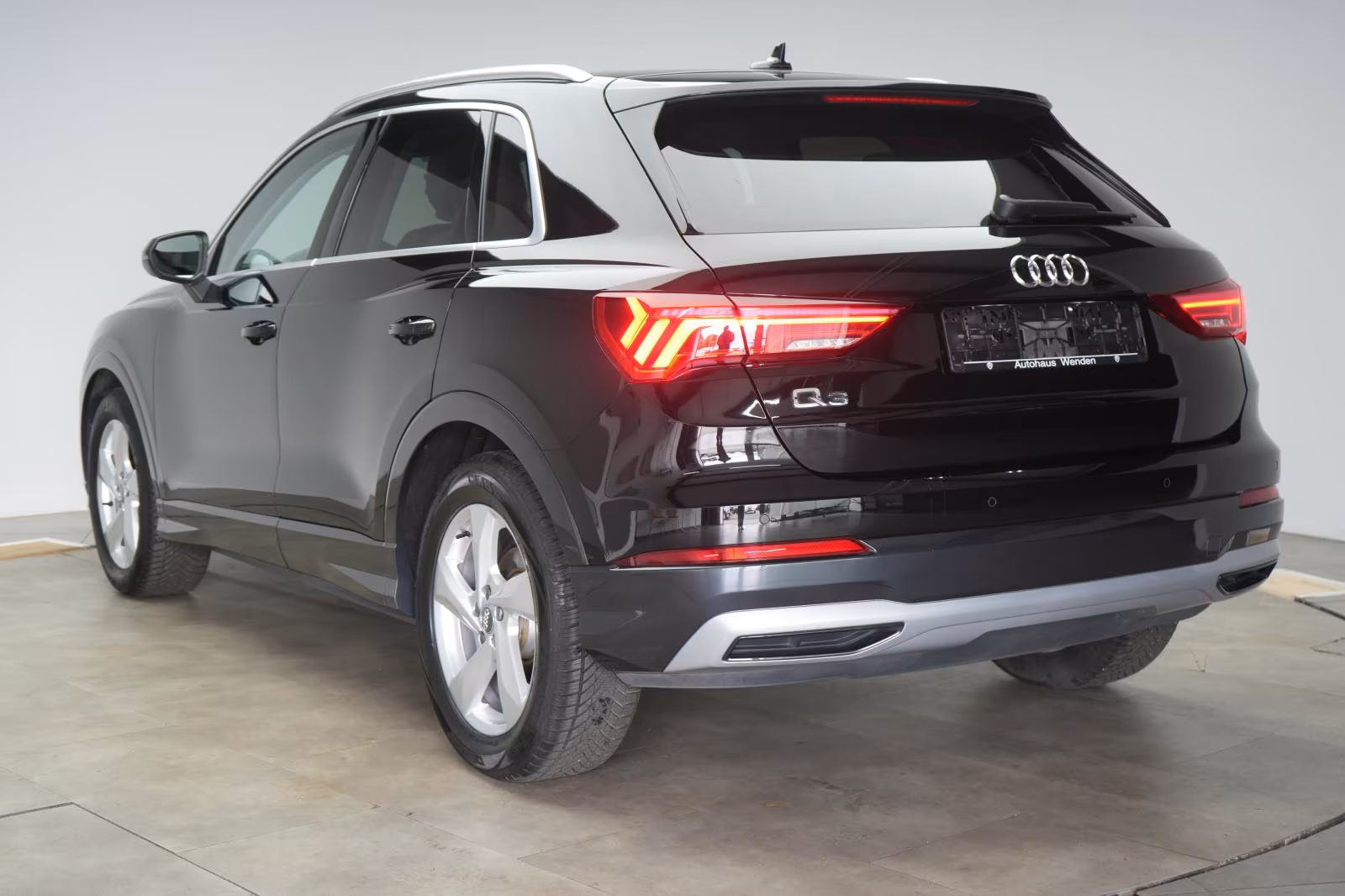 (B-075) Audi Q3 35 TFSI S tronic advanced Leder/Virtual/Matri - Image 4