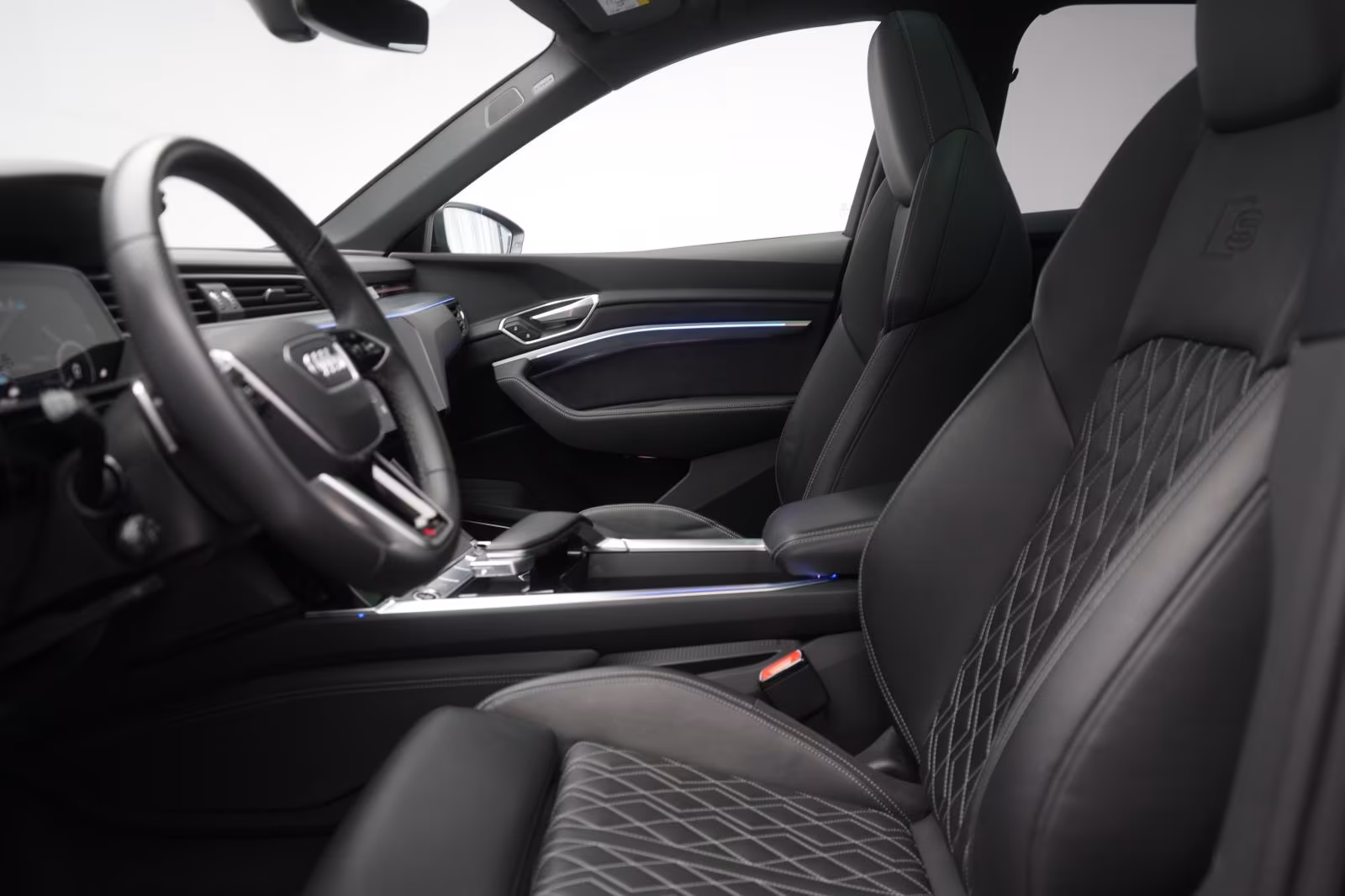 (B-339) Audi e-tron Sportback 55 quattro S line Leder/ACC/HUD - Image 6