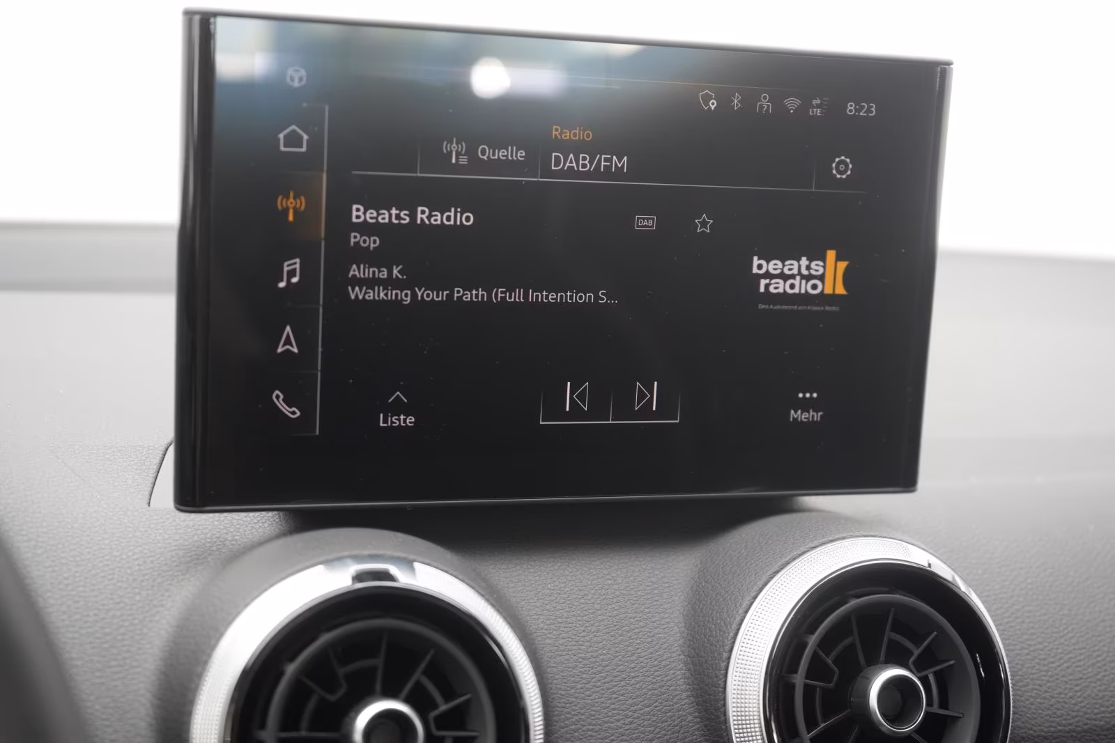 (B-430) Audi Q2 35 TFSI S tronic S line ACC/Kamera/Matrix/Lan - Image 16
