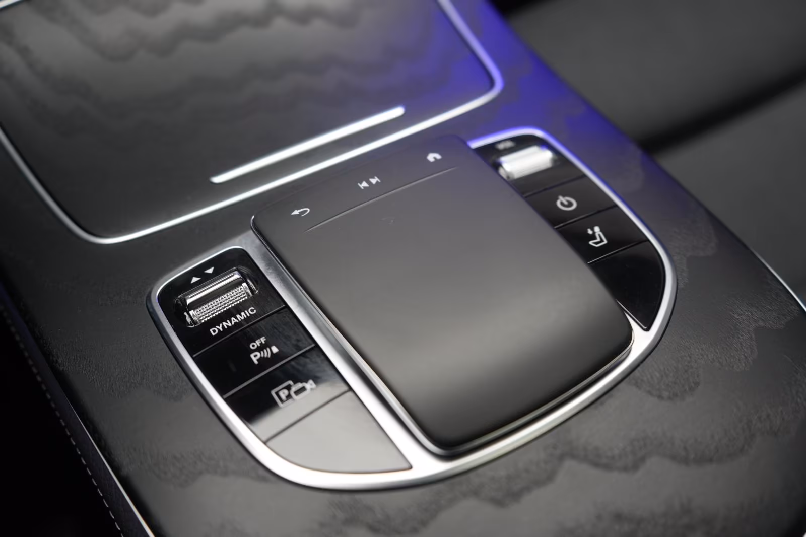 (B-664) Mercedes-Benz(Hybrid) E 300 E T 9G-Tronic Leder/Temp/Kamera/Pano/A - Image 17