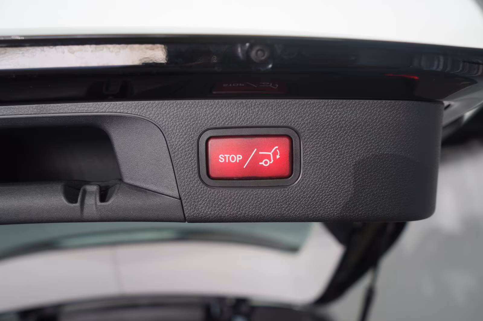 (B-482) Mercedes-Benz(Hybrid) GLC 300 de 4Matic 9G-Tronic Temp/Kamera/HUD - Image 26