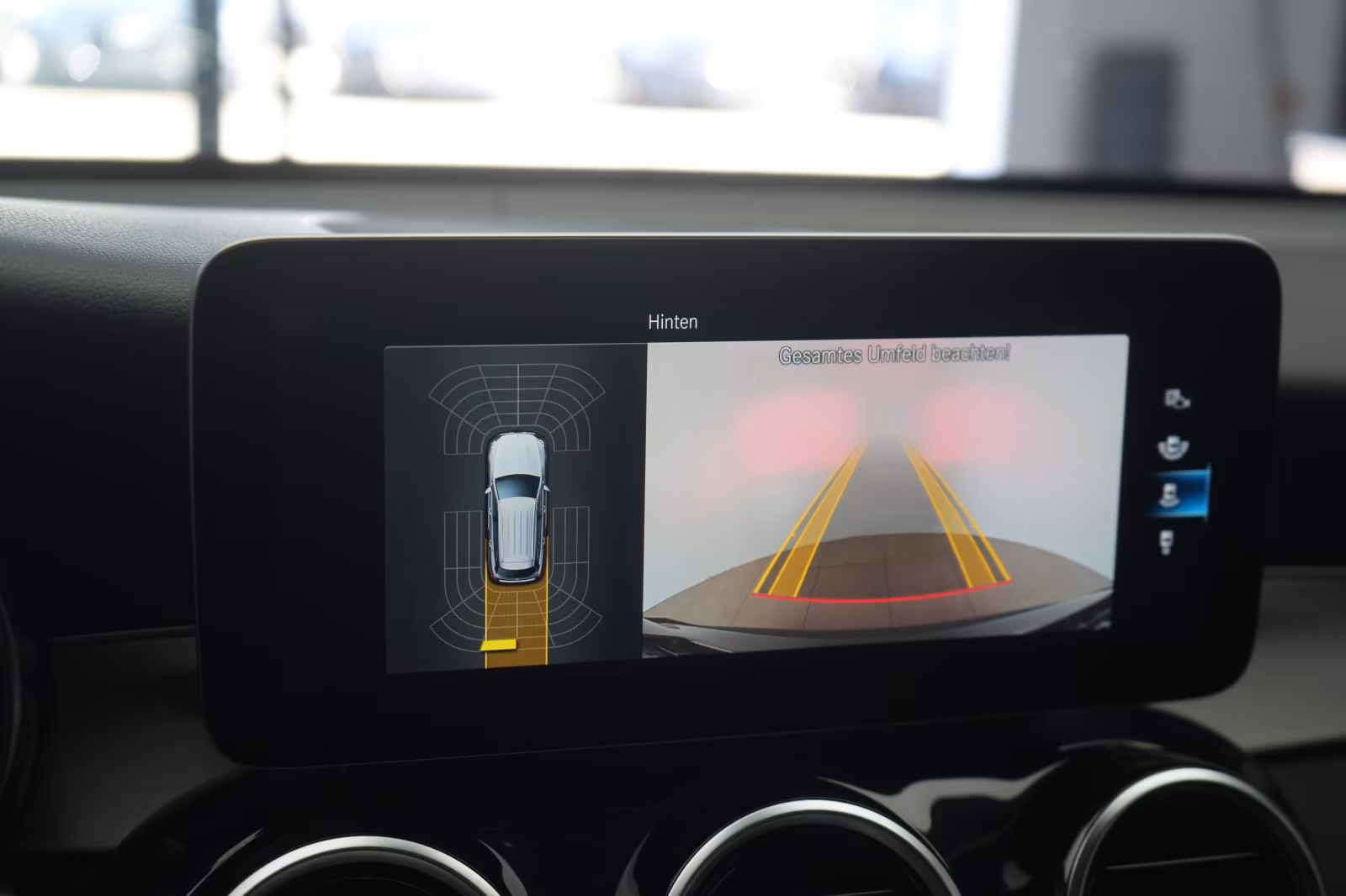 (B-178) Mercedes-Benz(Hybrid) GLC 300 de 4Matic 9G-Tronic AMG CarPlay/Temp/ - Image 13