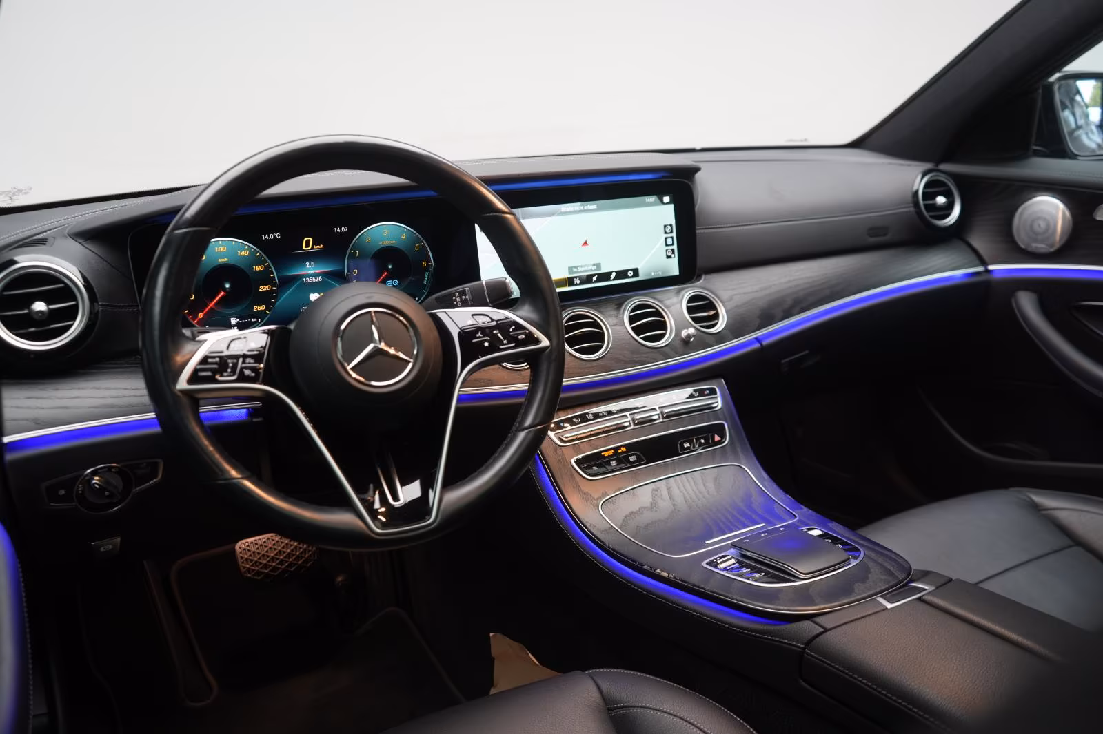 (B-341) Mercedes-Benz(Hybrid) E 300 de 4Matic T 9G-Tronic Avantgarde Leder/Dis - Image 8