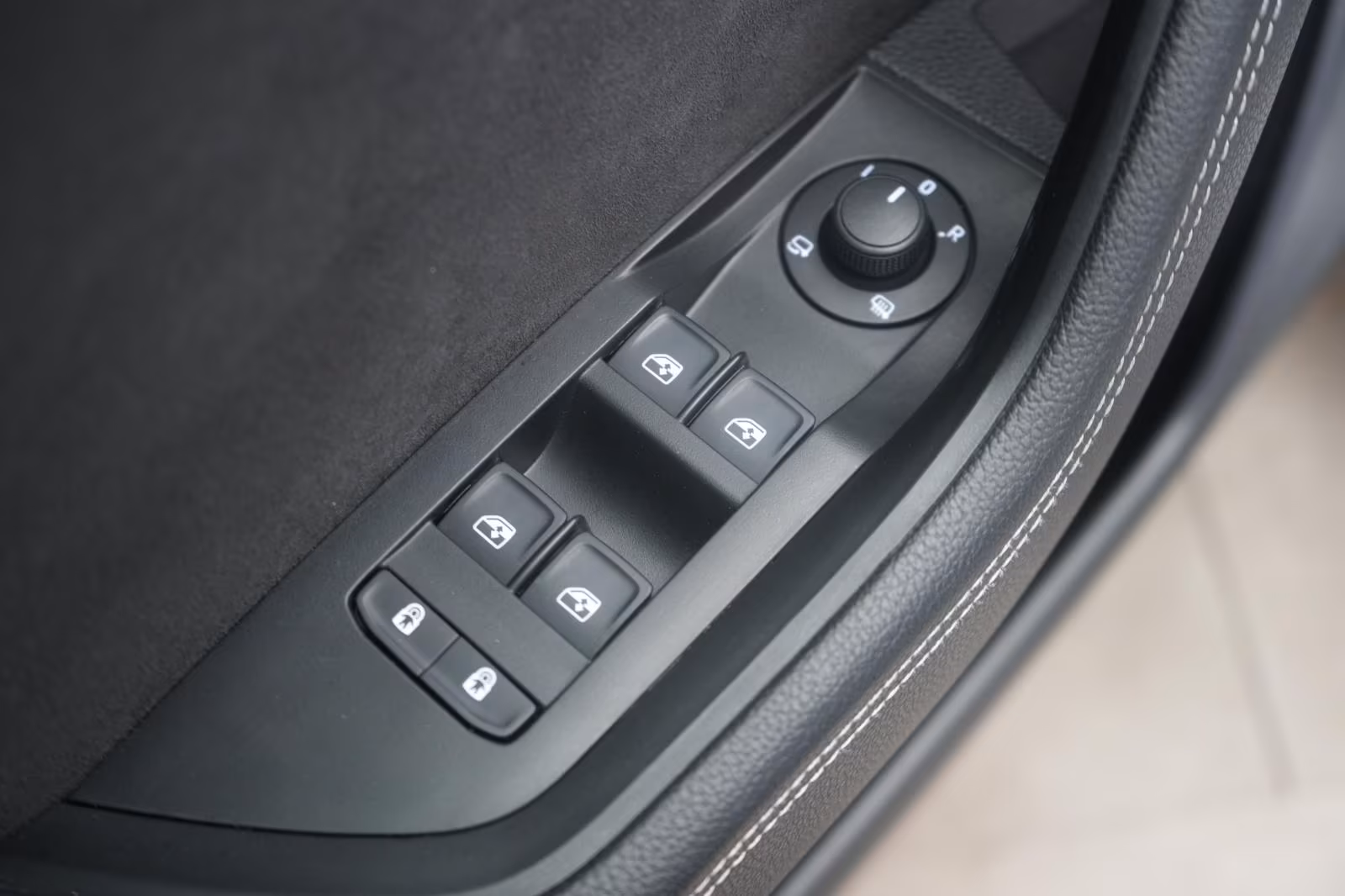 (B-357) Skoda Superb 2.0 TDI Sportline ACC/Kamera/Virtual/Pano - Image 15