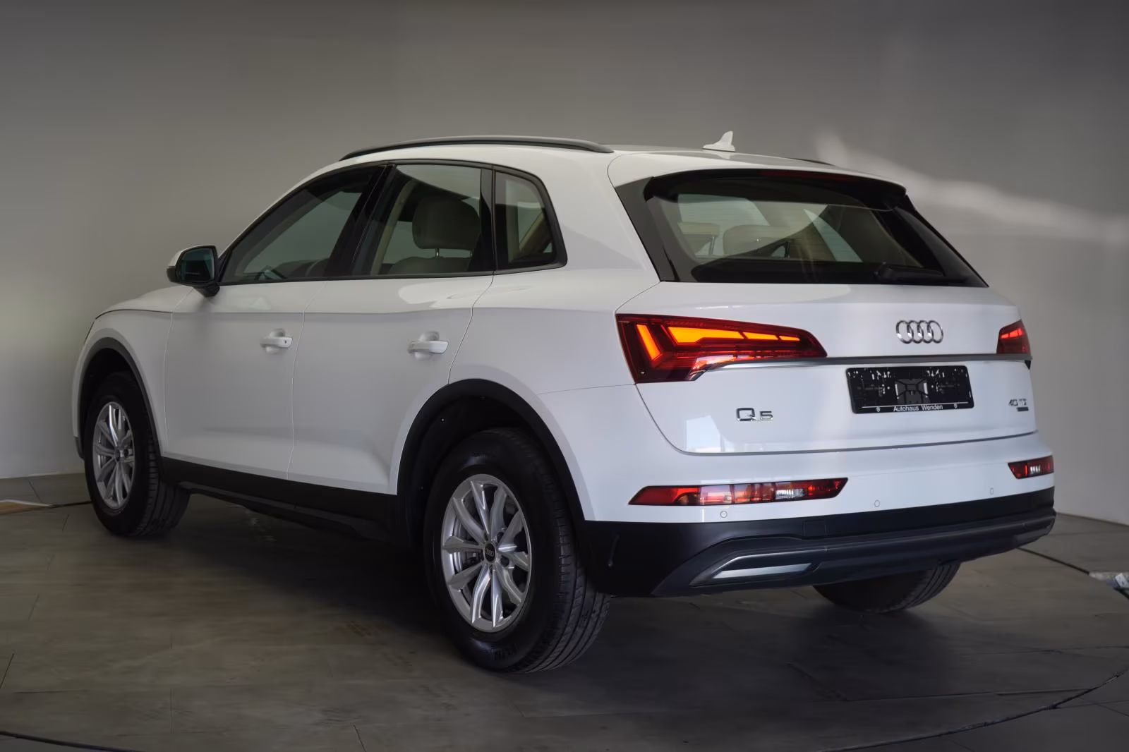 (B-440) Audi Q5 40 TDI quattro S-tronic Leder/Temp/Pano/Virtu - Image 4