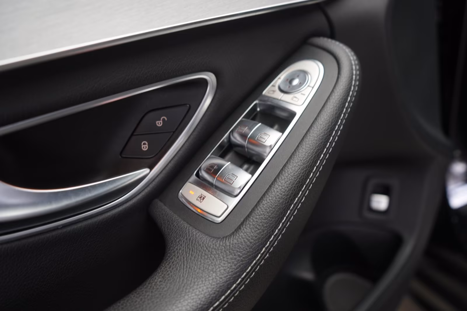 (B-571) Mercedes-Benz(Hybrid) C 300 de T 9G-Tronic AMG Temp/Kamera/Burmes - Image 14