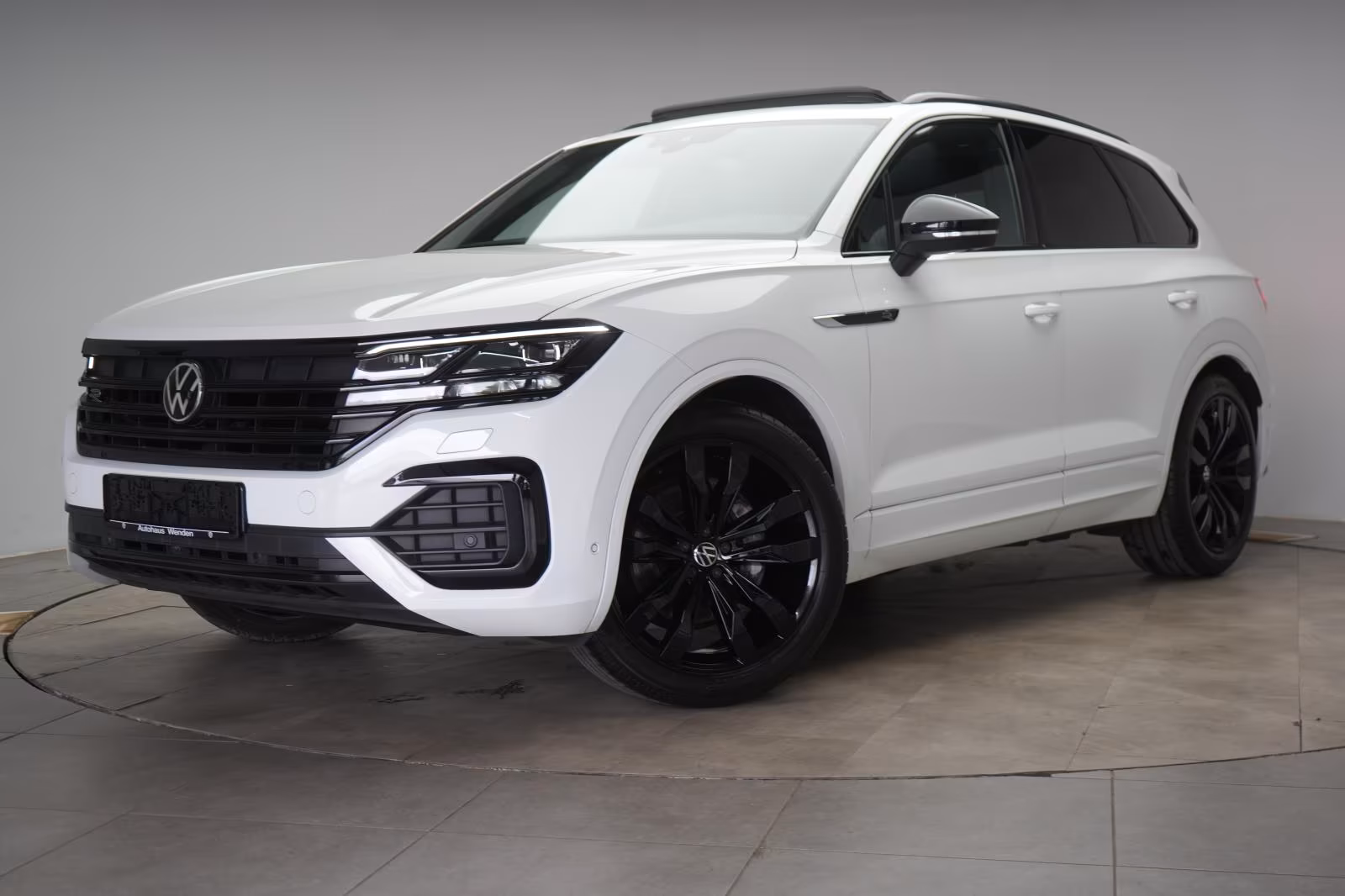 (B-603) Volkswagen Touareg 3.0 V6 TDI 4Motion R-Line Leder/ACC/Kame - Image 3