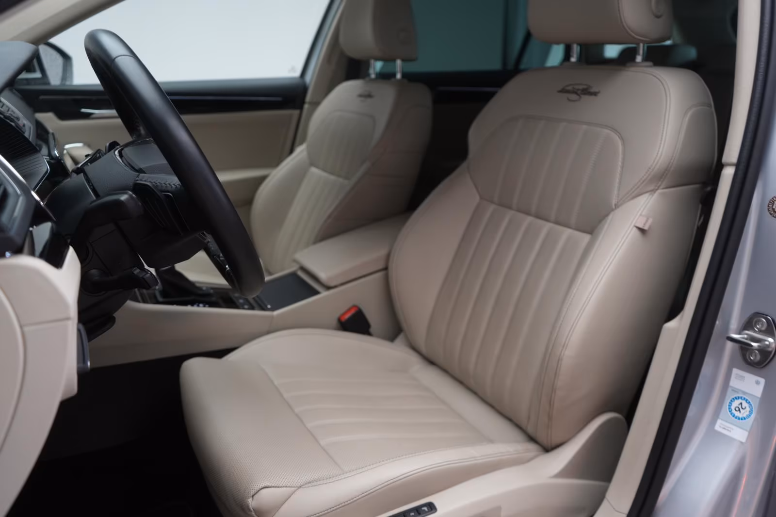 (B-671) Skoda Superb Combi 2.0 TSI - Image 7