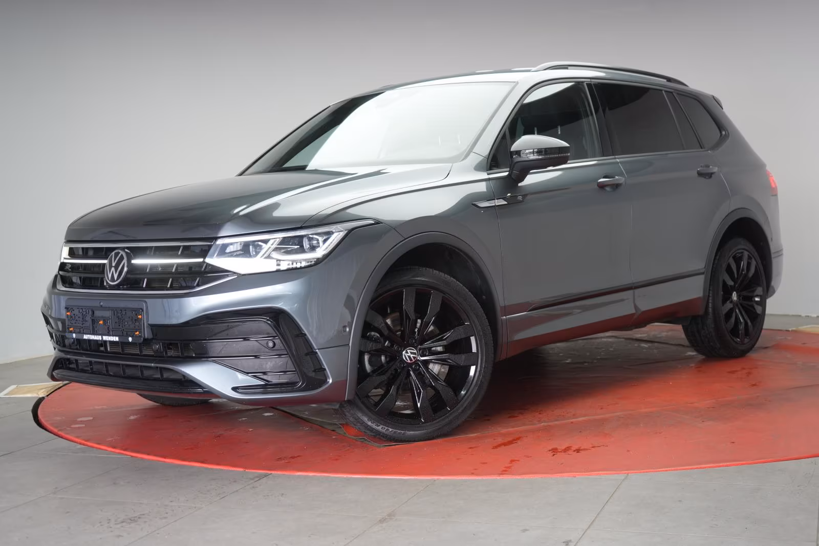 (B-651) Volkswagen Tiguan Allspace 2.0 TDI 4Motion DSG R line Navi/ - Image 3