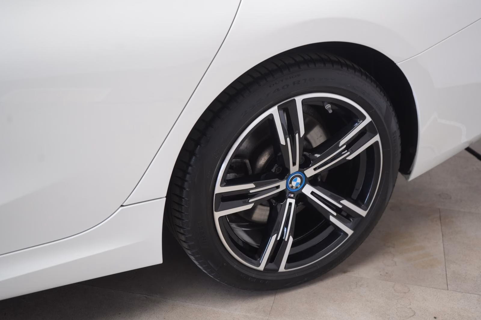 (B-320) BMW(Hybrid) 320 e Touring M Sport ACC/Kamera/H&K/Wide/Lane/S - Image 23