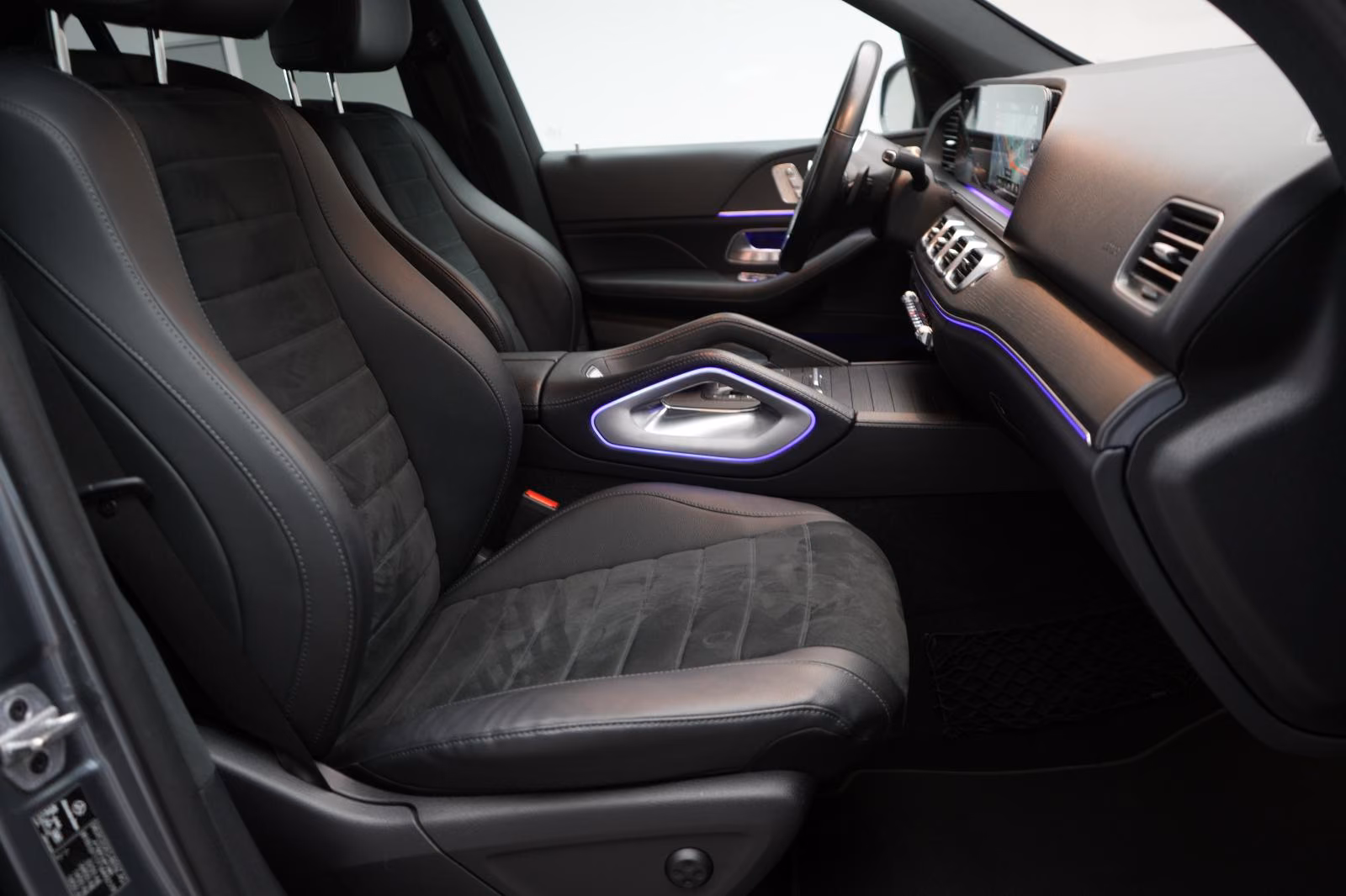 (B-539) Mercedes-Benz(Hybrid) GLE 350 de 4Matic 9G-T AMG Softclose/Burmeste - Image 8
