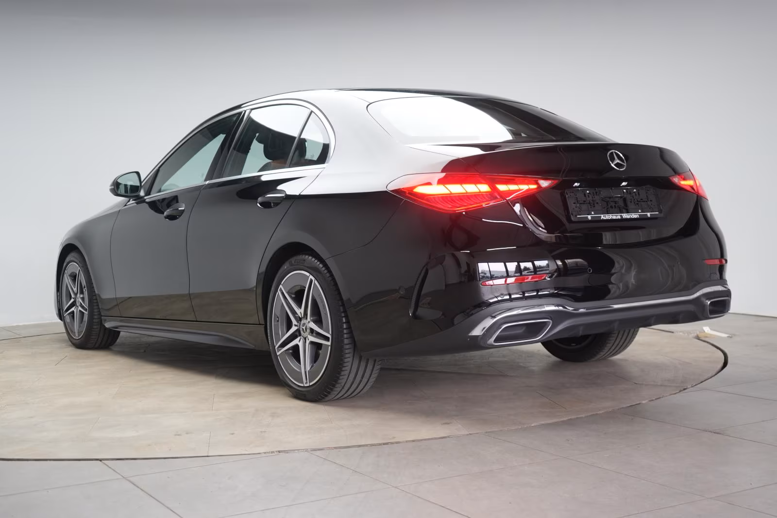 (B-006) Mercedes-Benz C 220 d 9G-Tronic AMG Leder/Distronic/HUD/Kam - Image 4