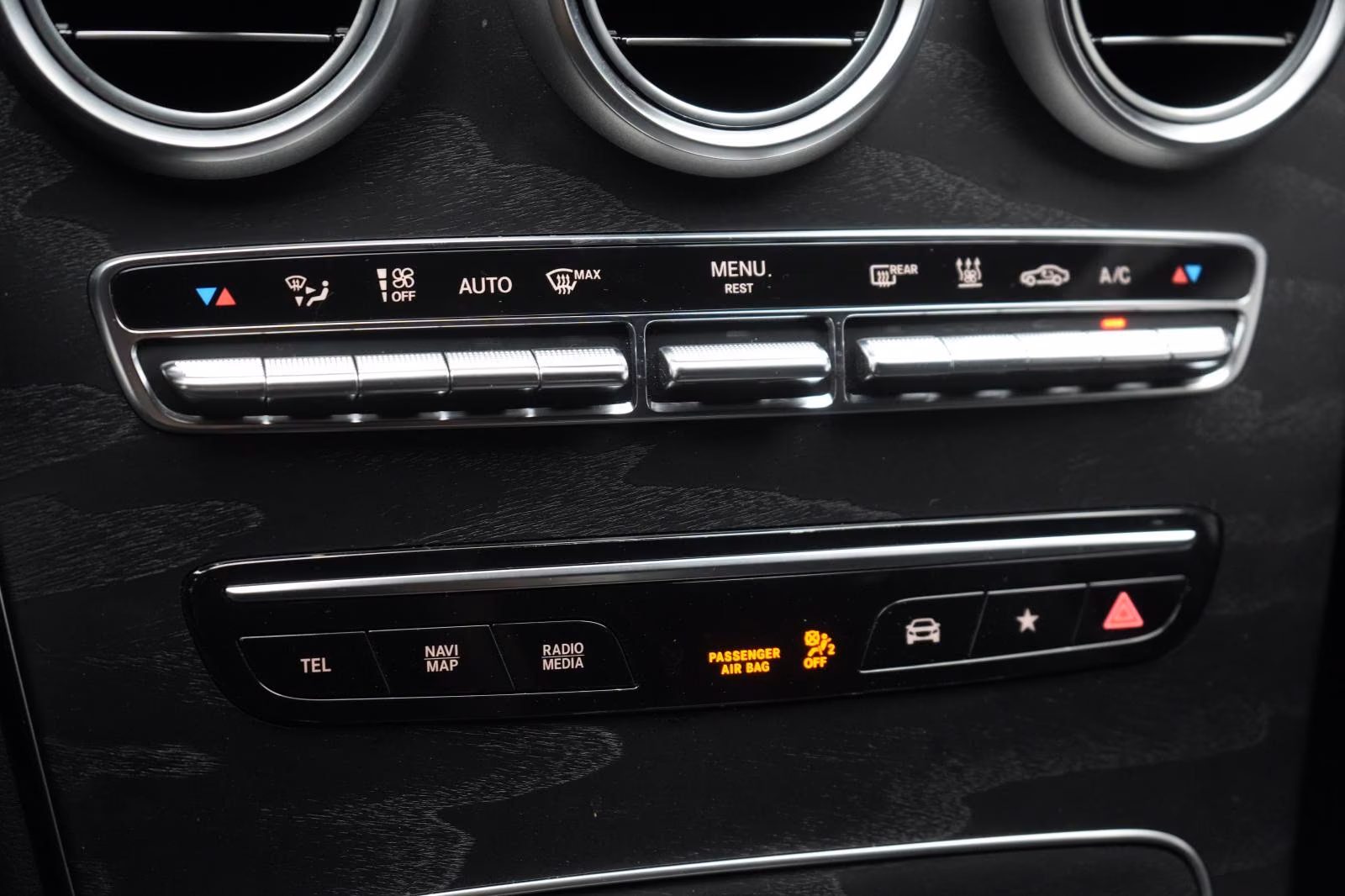 (B-208) Mercedes-Benz GLC 300 de 4Matic AMG Distronic/Kamera/Virtua - Image 15