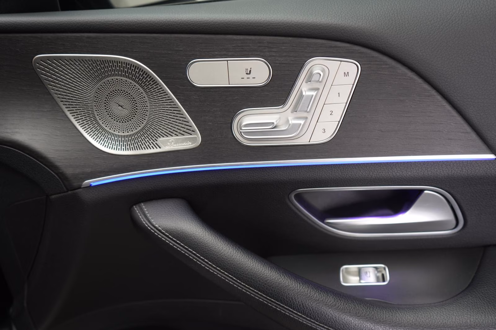 (B-539) Mercedes-Benz(Hybrid) GLE 350 de 4Matic 9G-T AMG Softclose/Burmeste - Image 16