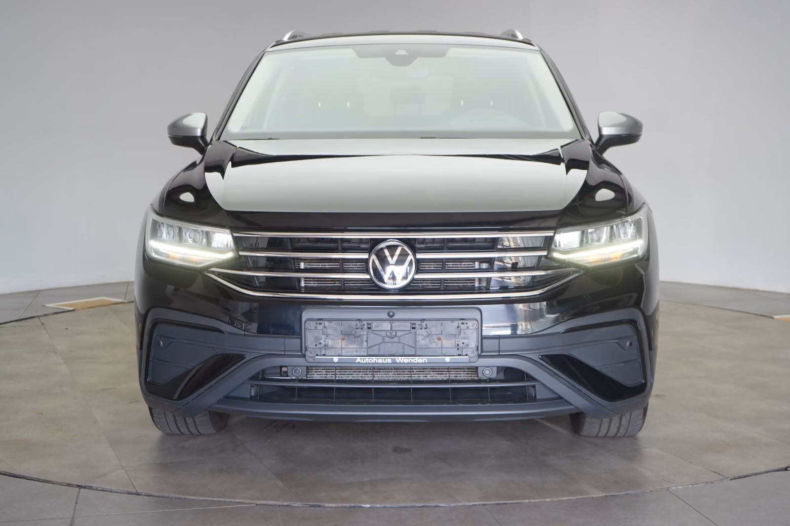 (B-380) Volkswagen Tiguan Allspace 2.0 TDI 4Motion DSG Life ACC/Kam - Image 2