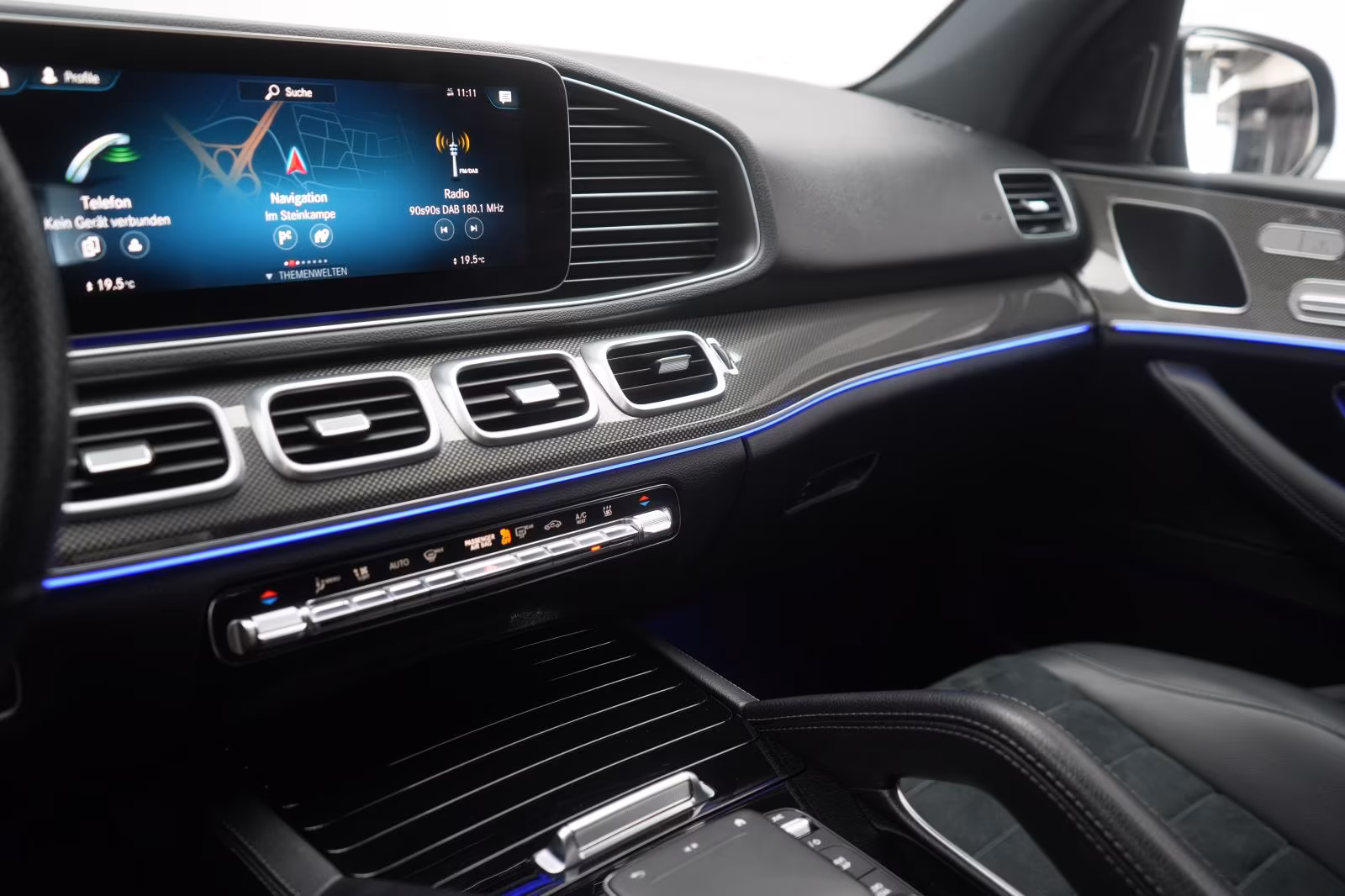 (B-137) Mercedes-Benz(Hybrid) GLE 350 de 4Matic 9G-Tronic AMG Distronic/Kam - Image 12