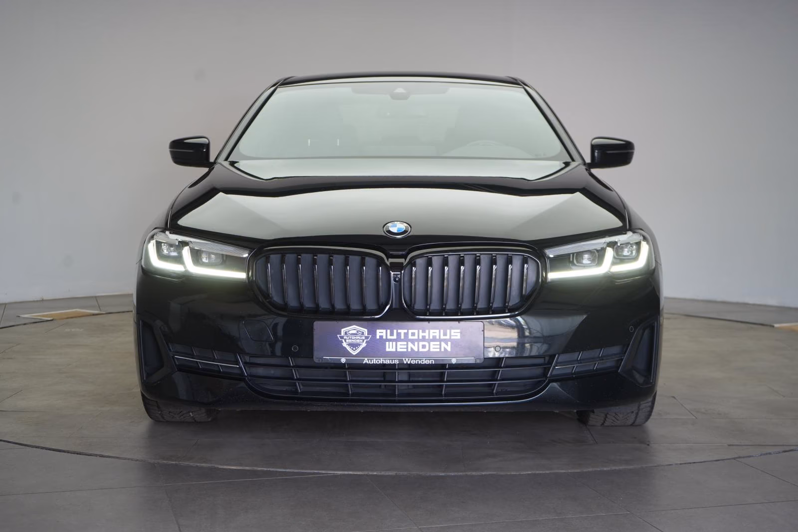 (B-322) BMW 520 d M Sport Leder/Temp/Virtual/CarPlay - Image 2