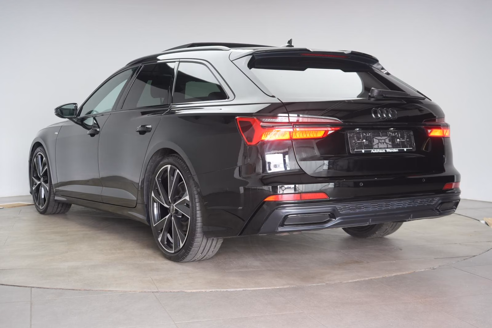 (B-621) Audi A6 40 TDI S-Line ACC/Pano/Lane/AHK - Image 4