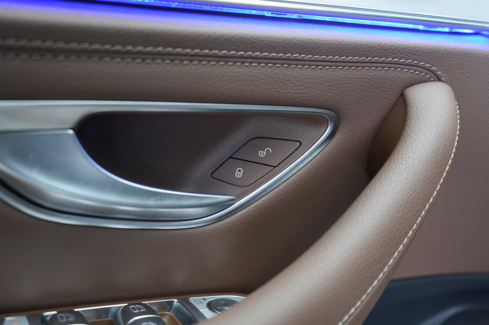 (B-237) Mercedes-Benz(Hybrid) E 300 de 9G-Tronic Leder/Softclose/Distronic/Kam - Image 12