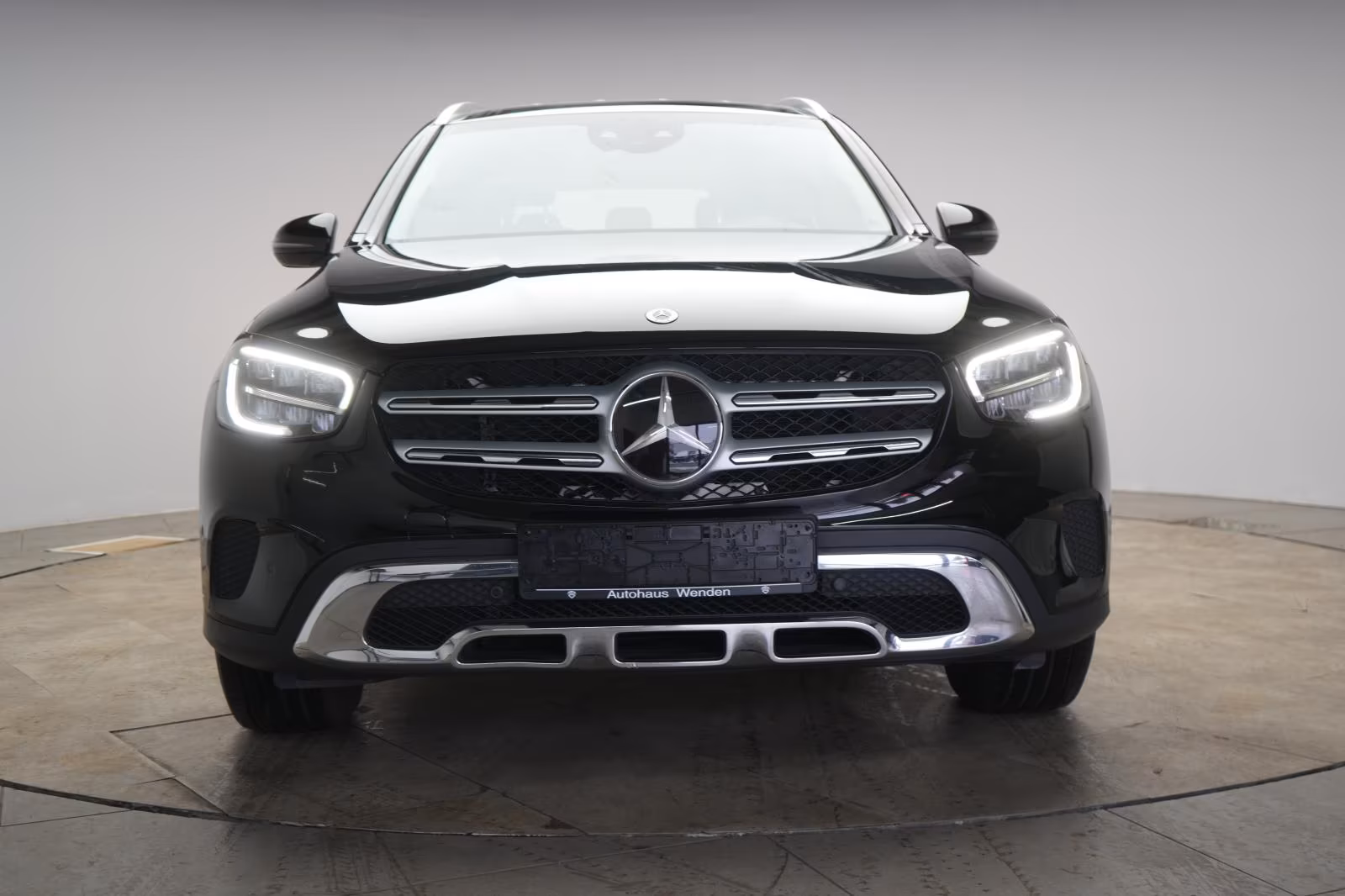 (B-711) Mercedes-Benz GLC 220 d 4Matic 9G-Tronic Leder/Distronic/HU - Image 2