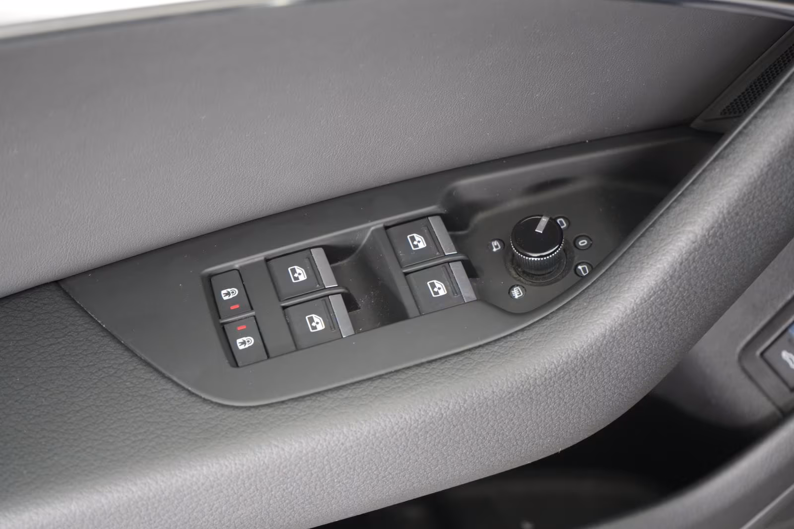 (B-529) Audi A6 Avant 40 TDI S-Line Matrix/DriveSelect/Kamera - Image 11