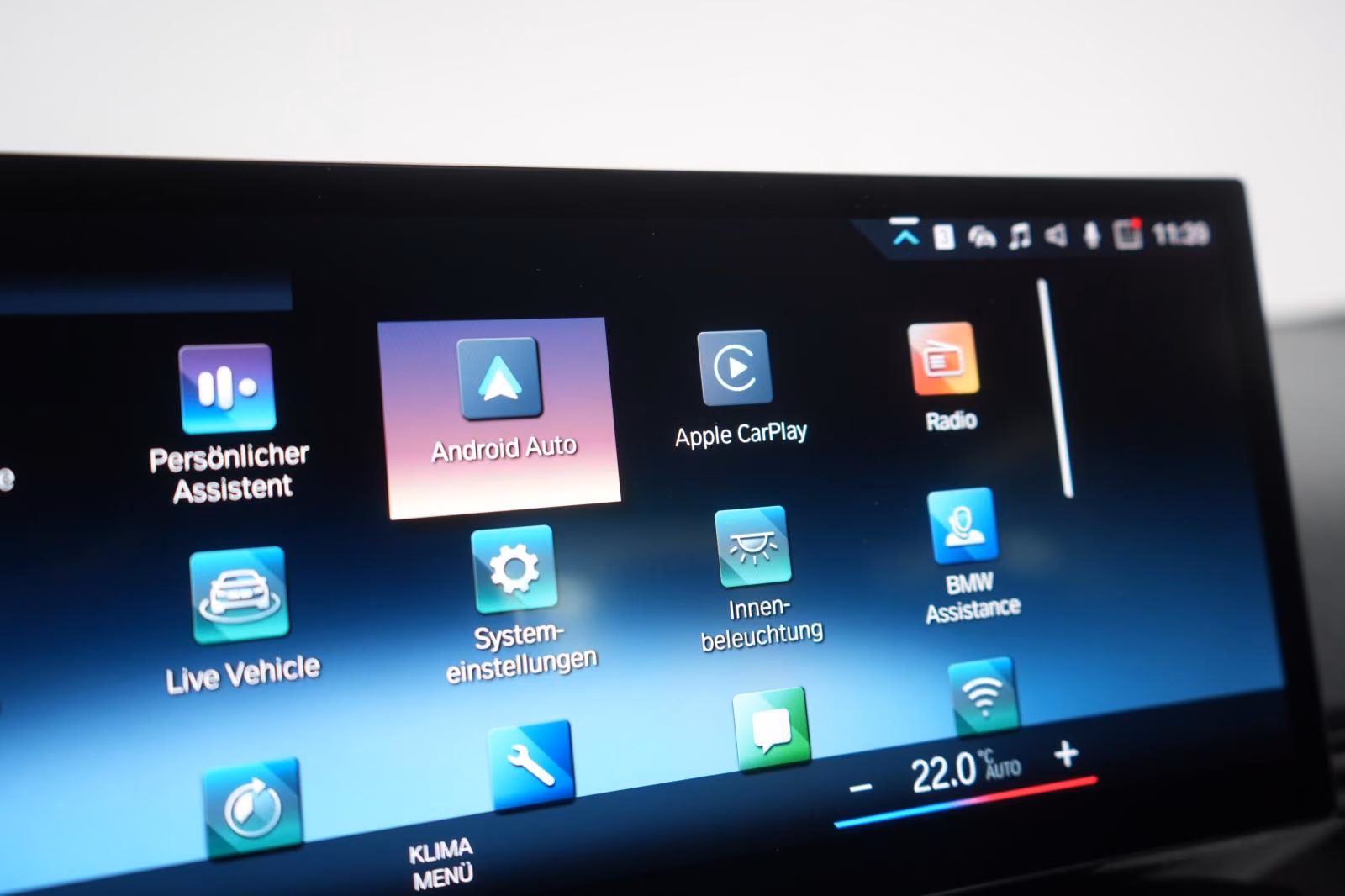 (B-425) BMW 320 i Leder/Temp/Hifi/Wide/CarPlay/Lane - Image 12