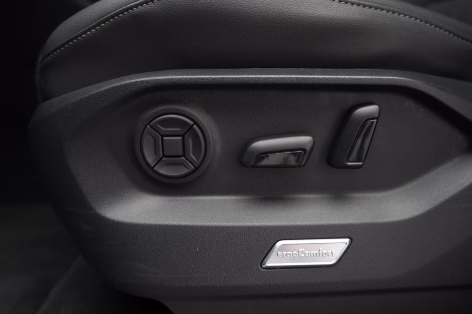 (B-417) Volkswagen Touareg 3.0 V6 TDI 4Motion R-Line Leder/ACC/Kame - Image 14