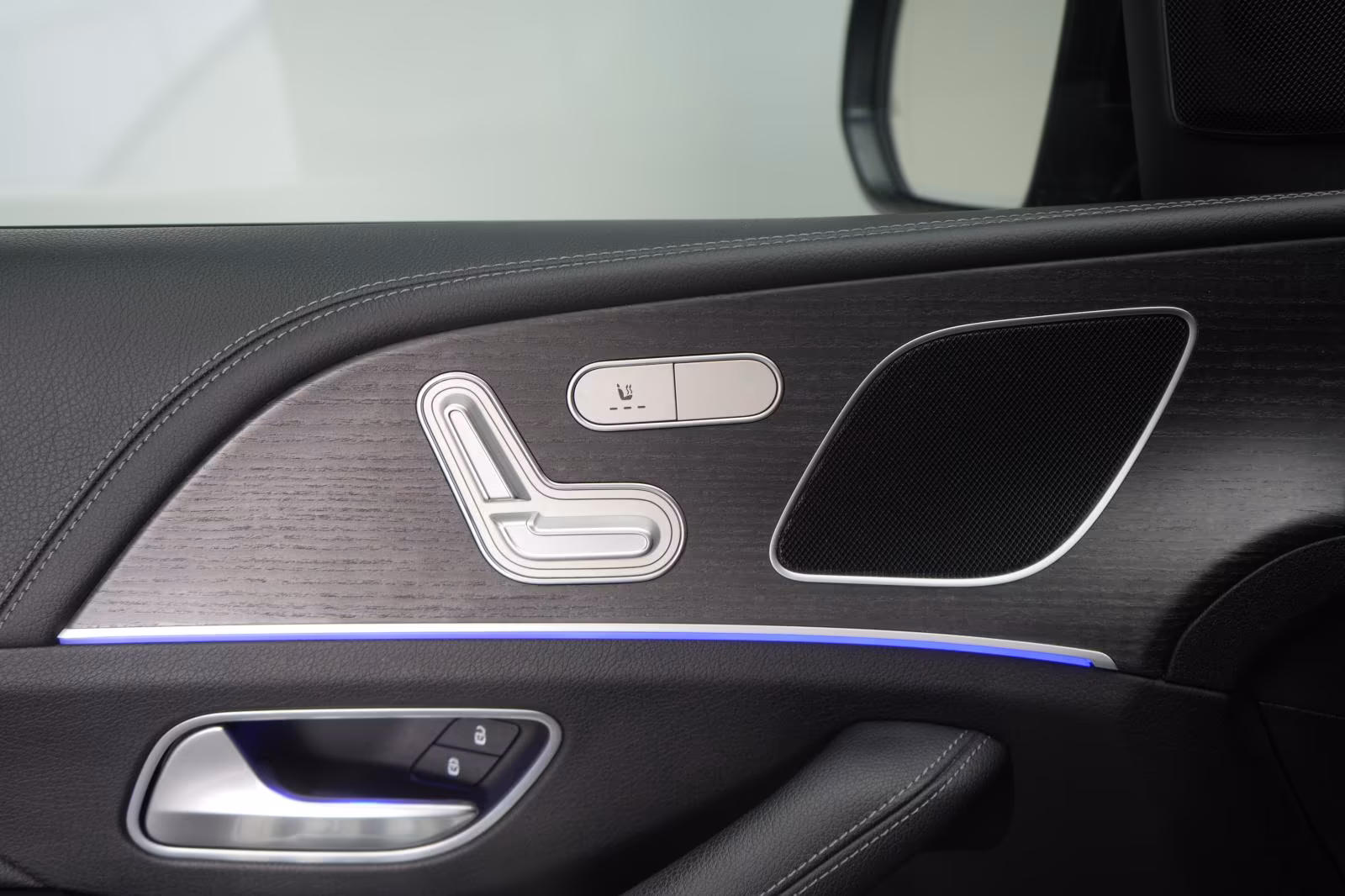 (B-460) Mercedes-Benz(Hybrid) GLE 350 de 4Matic 9G-Tronic AMG Distronic/HUD/Ka - Image 12