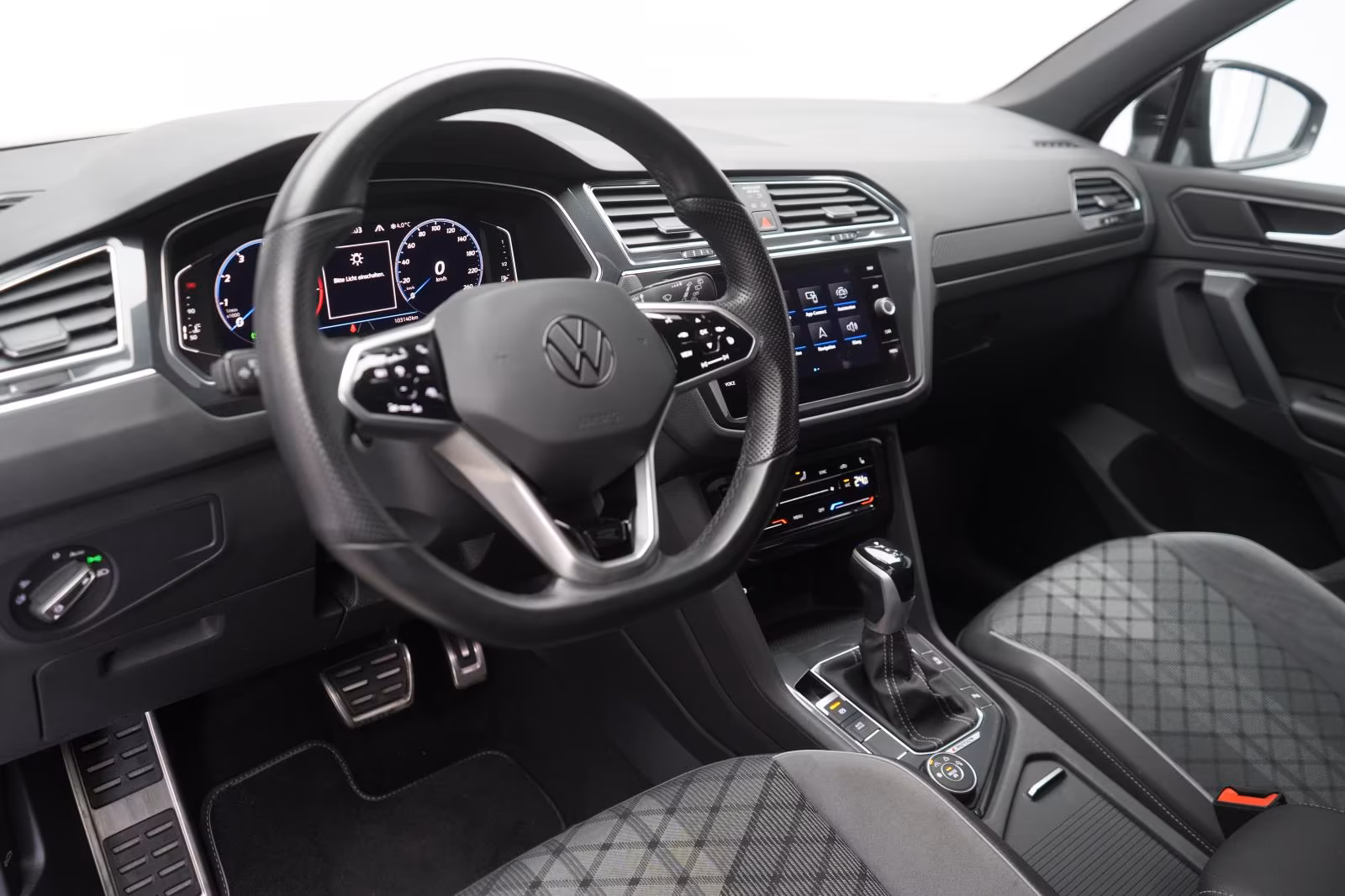 (B-332) Volkswagen Tiguan 2.0 TSI 4Motion DSG R-Line ACC/Kamera/Vir - Image 8