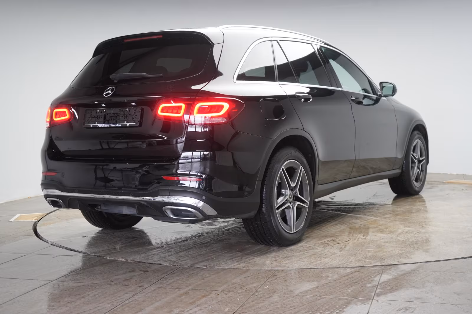 (B-248) Mercedes-Benz GLC 220 d 4Matic 9G-Tronic AMG Distronic/Kam - Image 5