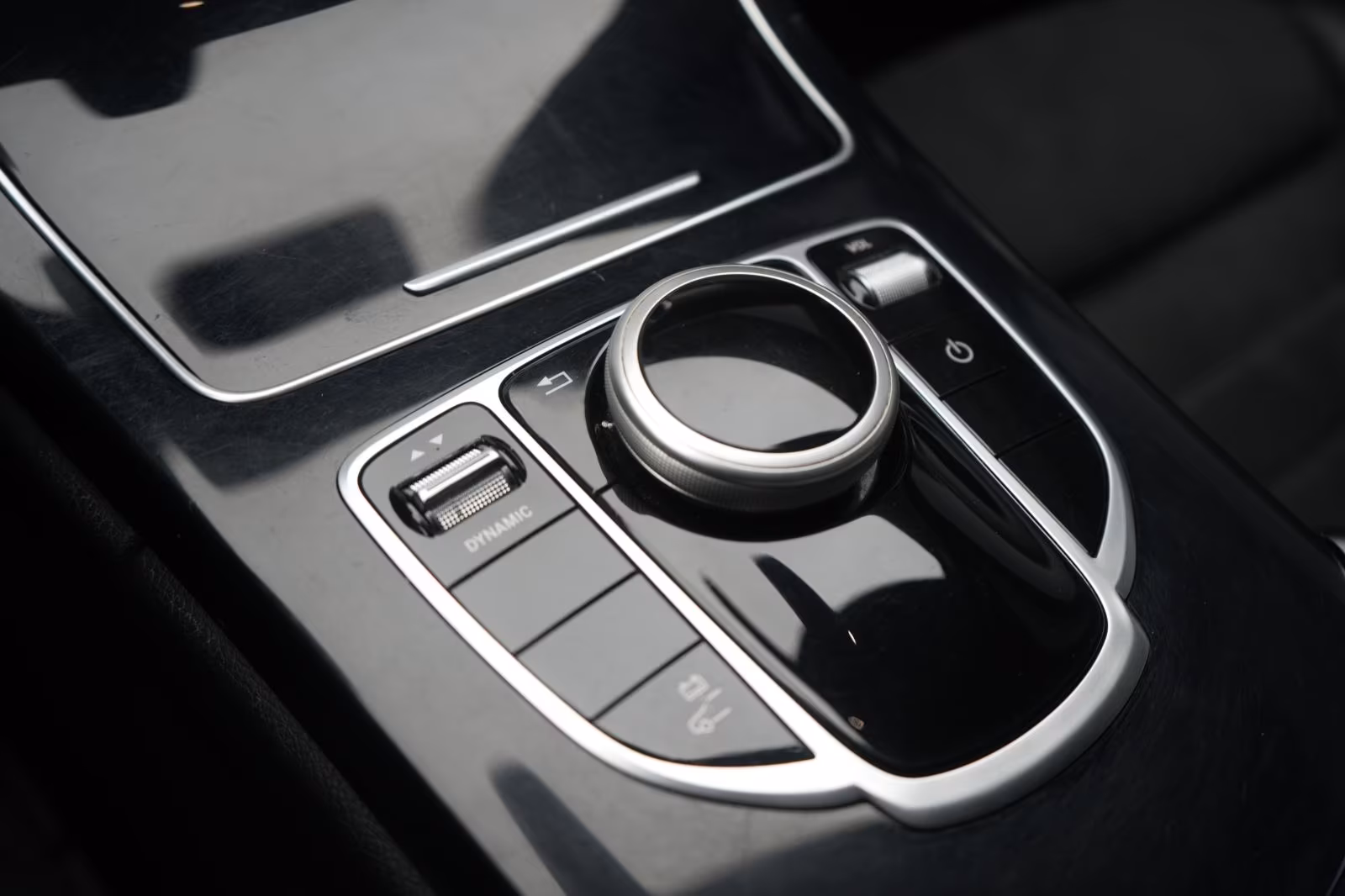 (B-571) Mercedes-Benz(Hybrid) C 300 de T 9G-Tronic AMG Temp/Kamera/Burmes - Image 11