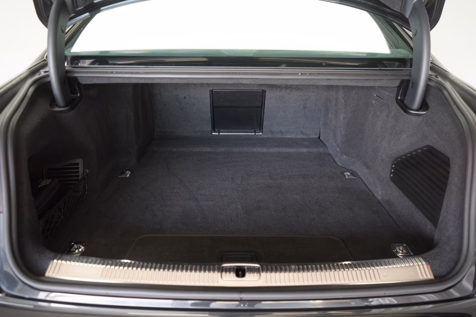 (B-307) Audi A8 60 TFSI e quattro tiptronic Leder/ACC/Kamera/ - Image 29