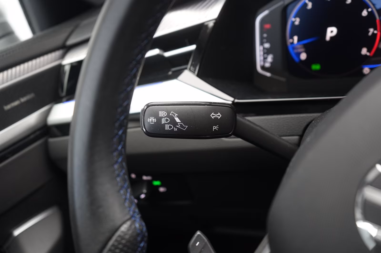 (B-291) Volkswagen Arteon Shooting Brake R 2.0 TSI 4Motion DSG ACC/ - Image 13