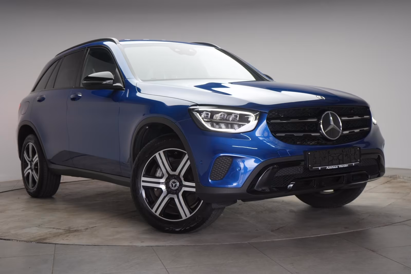 (B-230) Mercedes-Benz(Hybrid) GLC 300 de 4Matic 9G-Tronic Leder/Distronic/Ka - Image 1