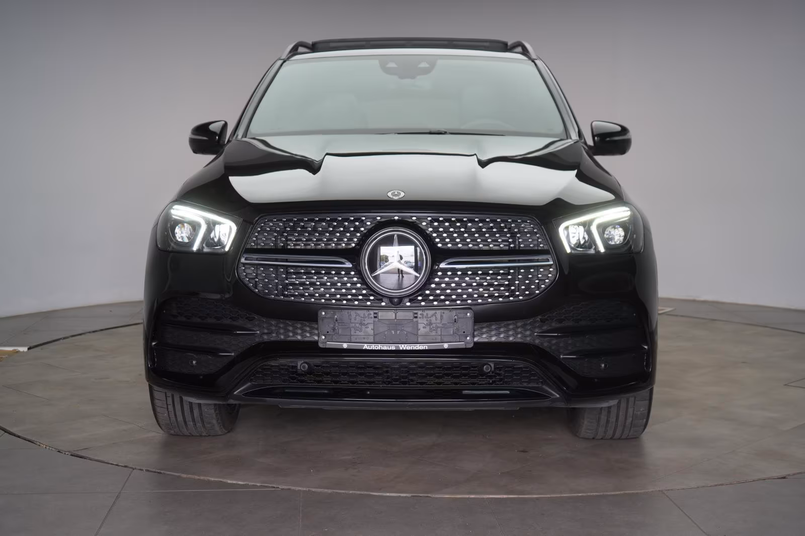 (B-460) Mercedes-Benz(Hybrid) GLE 350 de 4Matic 9G-Tronic AMG Distronic/HUD/Ka - Image 2