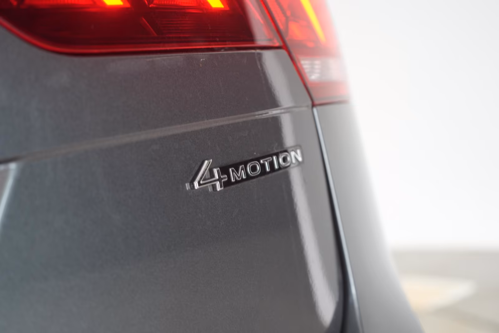 (B-443) Volkswagen Tiguan Allspace 2.0 TDI 4Motion DSG R-Line AHK/P - Image 26