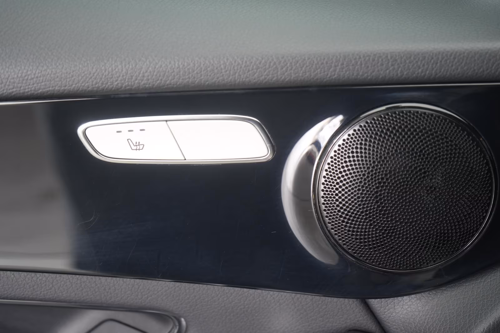 (B-728) Mercedes-Benz GLC 220 d 4Matic 9G-Tronic Distronic/Kamera/Pan - Image 14