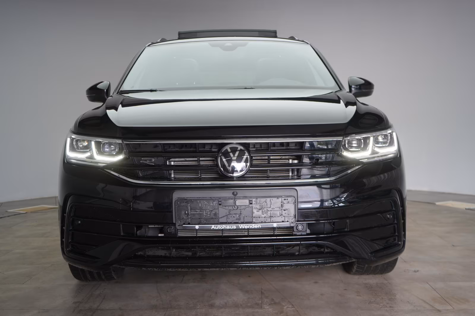 (B-531) Volkswagen Tiguan 2.0 TDI R-Line 4Motion ACC/Kamera/HUD//Pa - Image 2