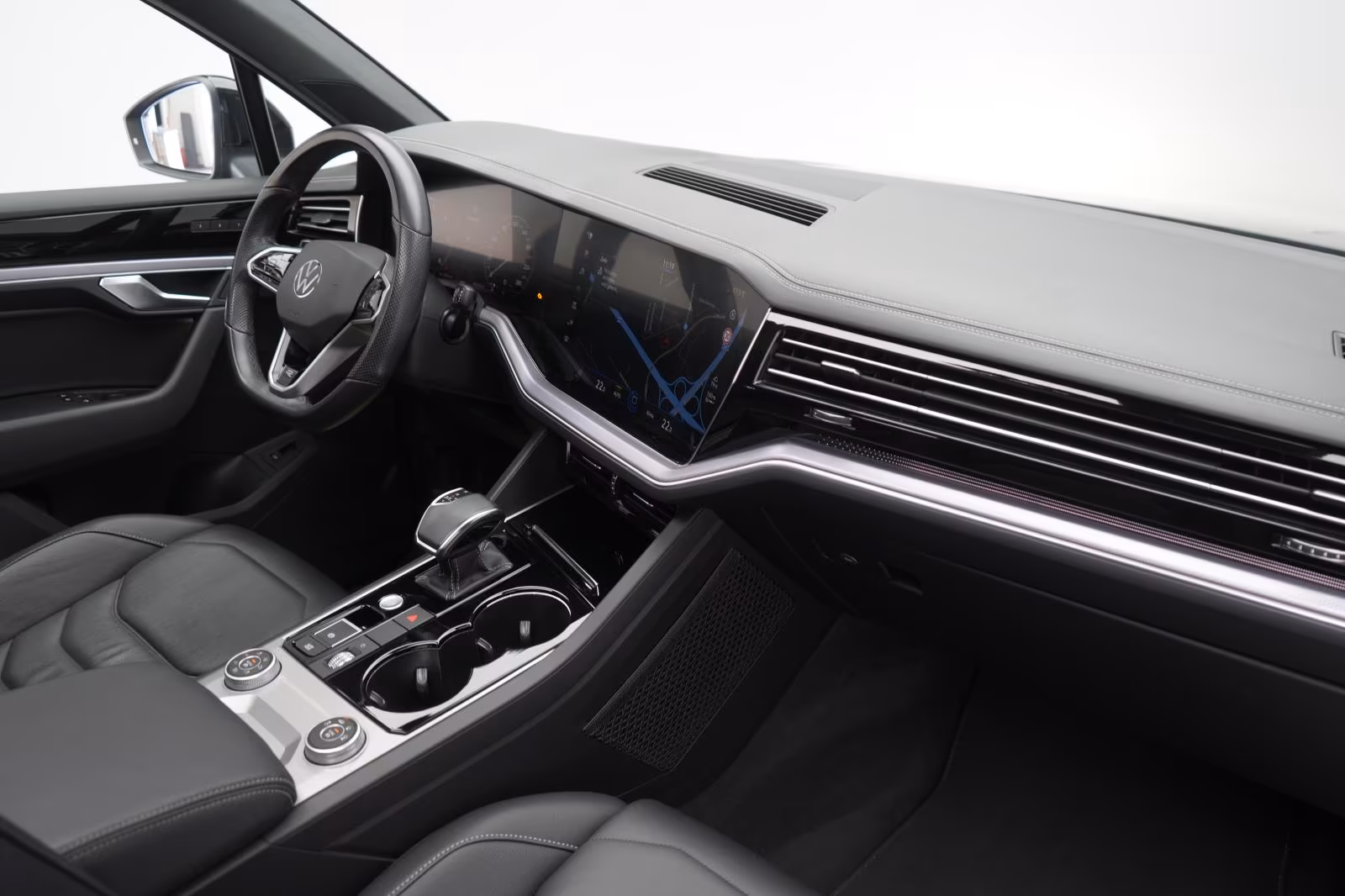 (B-417) Volkswagen Touareg 3.0 V6 TDI 4Motion R-Line Leder/ACC/Kame - Image 10